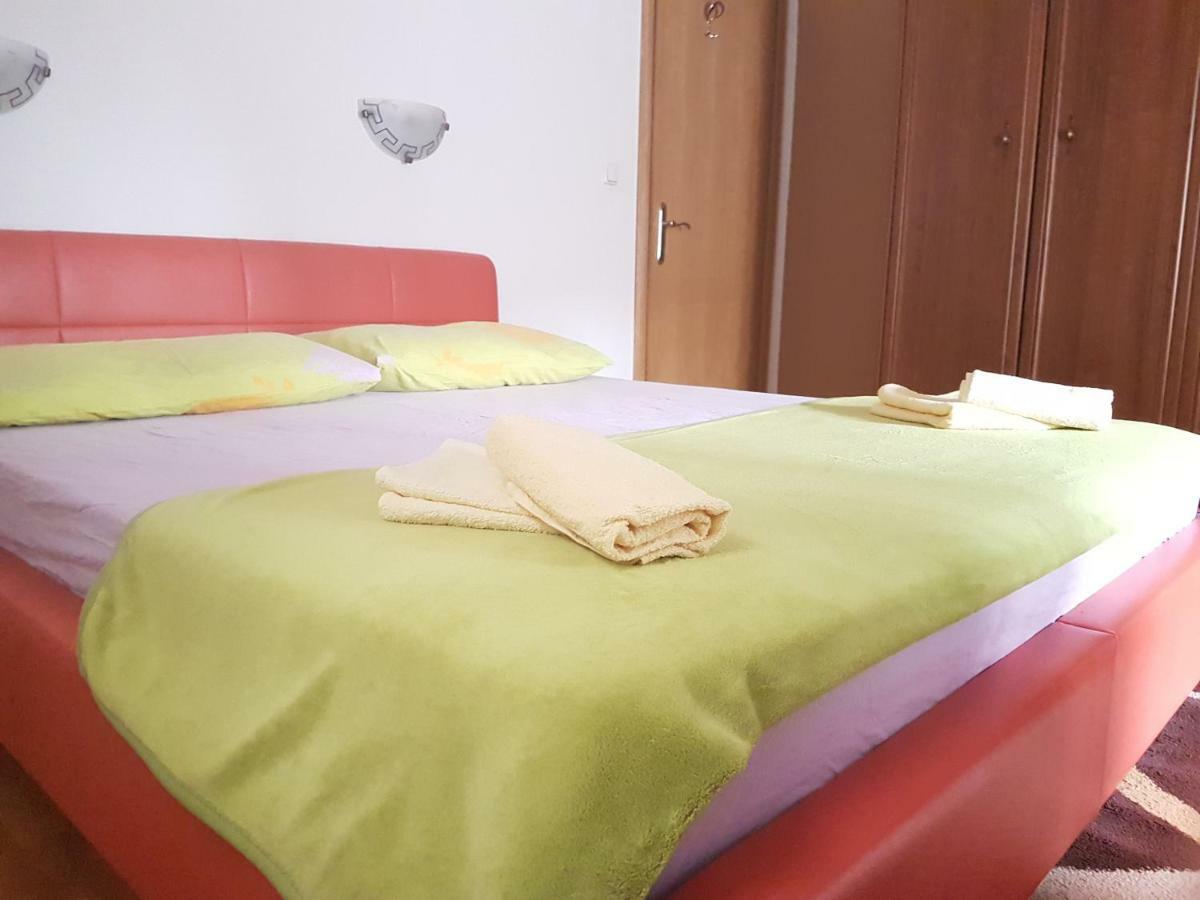 Apartman Leon Sibenik Exterior photo